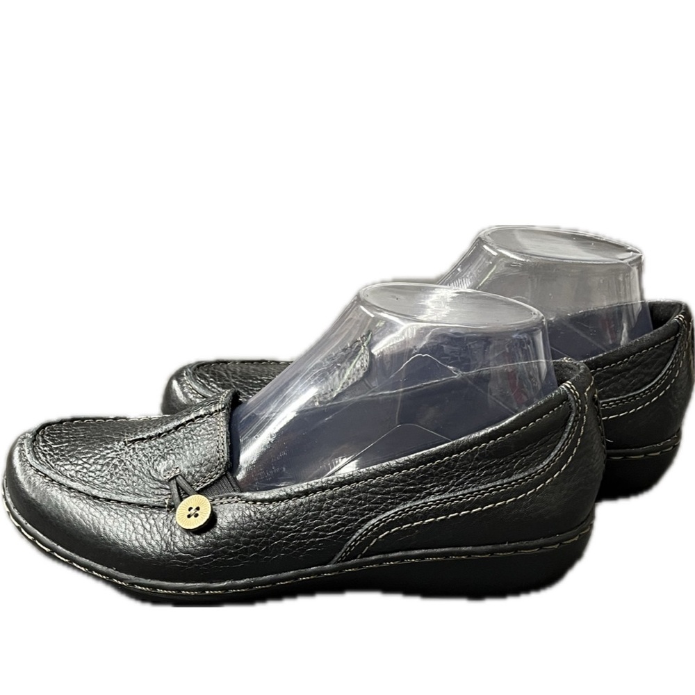 Clark’s Ashley Scurry Slip/on Black Leather Loafers Button Accents Like New 7 - Picture 3 of 16
